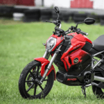 Revolt RV 400 red front image